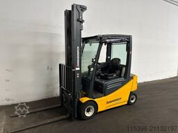 Jungheinrich EFG 320 - TRIPLEX 6 m