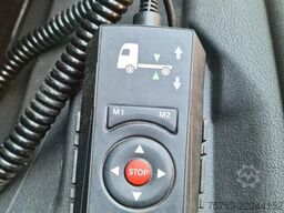 Mercedes-Benz Atego 1223 4x2 Box with sidedoors - Loadlift - ...