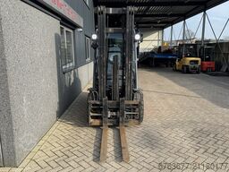 TOYOTA 02-8FDF30 Triplo 500 Freelift / Sideshift / Vorkenspreider  Diesel 2011