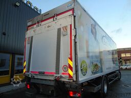 Scania P 310 + EURO 5 + LIFT + 19T