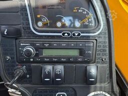 JCB 540-180 Hi Viz