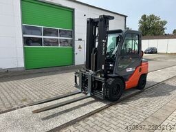 TOYOTA 02-8FGJF35 / 3.500 kg / Triplex