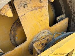 CATERPILLAR CS - 563 E / Walzenzug / 6 Zylinder / Planiersch