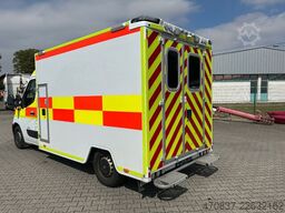 RENAULT Master / Rettungswagen Trage / Liege
