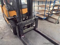 Jungheinrich TFG 30 /316 ZT - Gasstapler