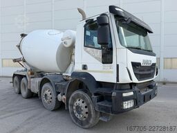 IVECO TRAKKER 400