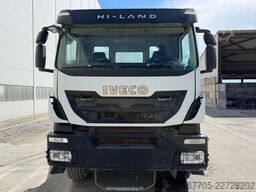 IVECO TRAKKER 400