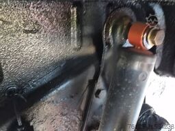 VOLKSWAGEN T 1 Samba mit Safarifenster