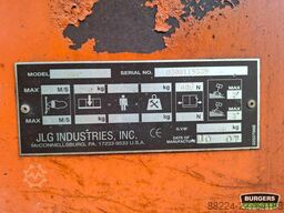 JLG 800AJ