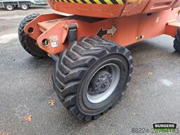 JLG 800AJ