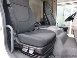 DAF LF 210 Bakwagen+ Dhollandia 1500 kg Comfort cabine