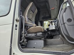 Volvo FH16 550HP 6X4 Dreiseitenkipper