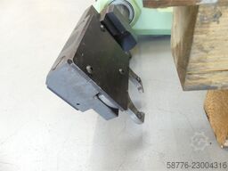 MAHO Maho Werkzeuggreifer für Maho MH 800 C Maschine mit CJJ-HMRES23MC Zylinder