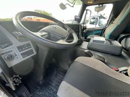 VOLVO FM 420 8x2/4 Pritsche Heckkran 34m/t, Funk, Jib