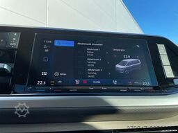 VOLKSWAGEN T7 Multivan Style LR ze ACC DCC SHZ Leder