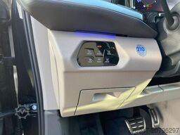 VOLKSWAGEN T7 Multivan Style LR ze ACC DCC SHZ Leder