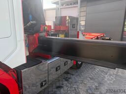 Scania R 500 8x4 FASSI F 710 RA.2.27 + JIB Trekker/Bak...