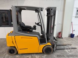 Jungheinrich EFG 320 / AKKU 2019 - 82 %