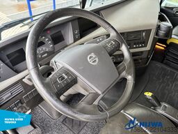 Volvo FH16 750 6x2/4 i.c.m. KWB P3 oplegger met Hiab ...