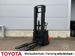 Toyota SWE 120 L / Akku neu!