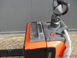TOYOTA LPE200