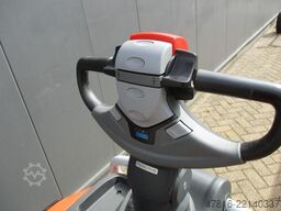 TOYOTA LPE200