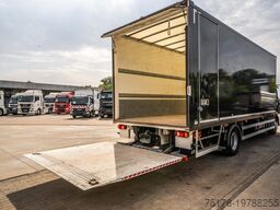 RENAULT D250 16T.- 36000 KM +DHOLLANDIA 2T.