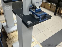 Hang 102-20 Eyeleting machine with base