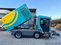 Ravo RAVO 5-Series 580  EURO6    3 Borsten