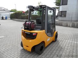 Jungheinrich TFG 430s - Freihub - wenig Stunden
