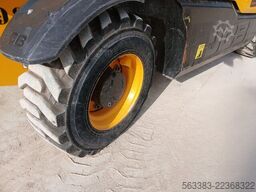 JCB 525.60