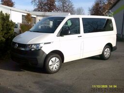 VOLKSWAGEN T6.1  9-Sitzer-Stoff   1. Hand Navi / Klima