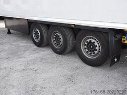 SCHMITZ CARGOBULL SKO FP 45 ThermoKing SLXi 300