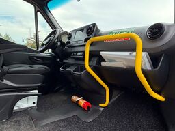 MERCEDES-BENZ Sprinter 311 Cdi 9Sitze Rollstuhllift Klima Navi