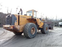 Volvo L220E
