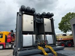 Scania R580 V8 LA 8x4/4
