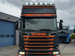Scania R580 V8 LA 8x4/4