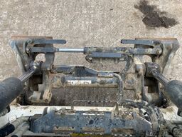 Bobcat T76
