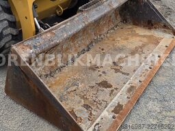 CATERPILLAR 226D