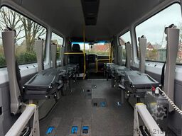 MERCEDES-BENZ Sprinter 313 BlueTEC 9Sitze+Rollstuhllift Klima