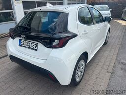 TOYOTA Yaris Basis /  12x Fahrzeuge verfügbar