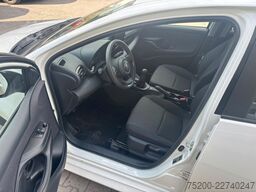 TOYOTA Yaris Basis /  12x Fahrzeuge verfügbar