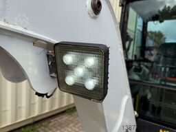 BOBCAT E26 / 2021 BJ / 2 x Löffel / 1.375 H
