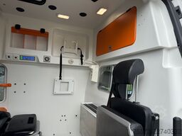 VW VW T6,2.0 TDI Krankentrage und Sessel