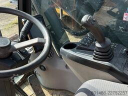 VOLVO EW 180 E