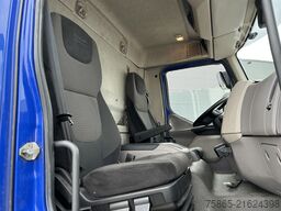 DAF LF 210 FA / 12 Ton / 420 dkm / Curtainside / Lo...