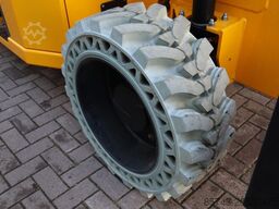 Haulotte HS18EPRO Full Electric 4x4 Drive, Versatile Use: O