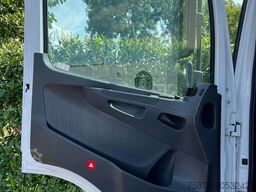 Mercedes-Benz Atego 916