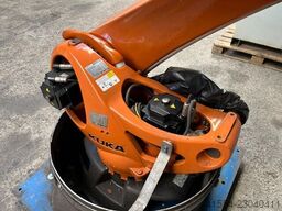 KUKA KR 90 R1300 extra C-F-HP