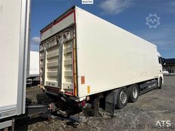 MAN TGX 26.480 6x2 box truck w/ Bussbygg box and lift.